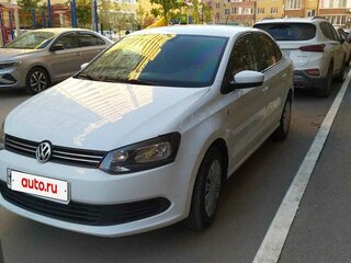 2014 Volkswagen Polo V, белый, 800099 рублей, вид 3