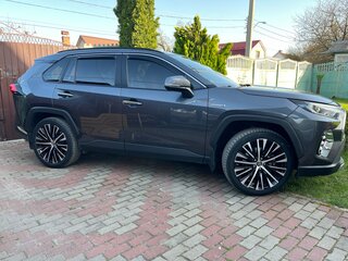 2019 Toyota RAV4 V (XA50), серый, 3600000 рублей, вид 1