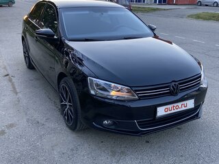 2012 Volkswagen Jetta VI, чёрный, 950000 рублей, вид 1