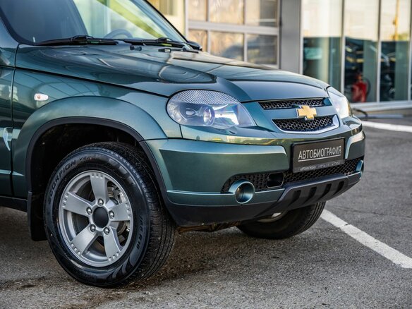 2018 Chevrolet Niva I Рестайлинг, серый - вид 9
