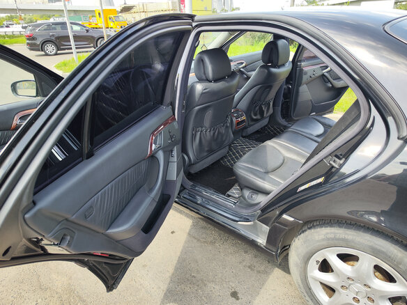2004 Mercedes-Benz S-Класс 350 Long IV (W220) Рестайлинг, чёрный, 1200000 рублей - вид 16
