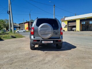 2013 Chevrolet Niva I Рестайлинг, серый, 650000 рублей, вид 5