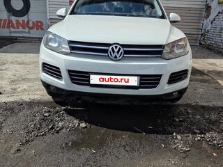 2012 Volkswagen Touareg II, белый, 1400000 рублей, вид 2