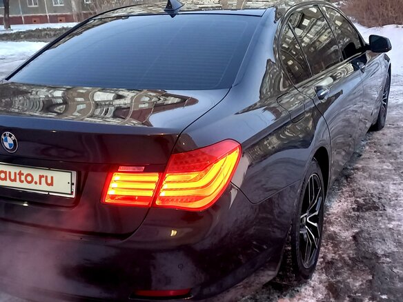2010 BMW 7 серии 750Li xDrive V (F01/F02/F04), серый - вид 9