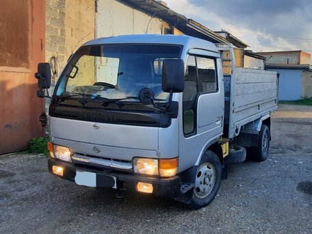 1994 Nissan Atlas, серый, 1665000 рублей, вид 1