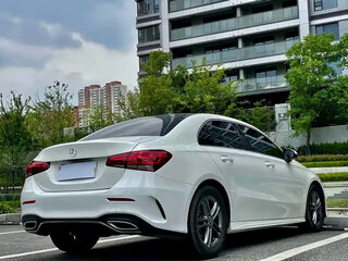 2021 Mercedes-Benz A-Класс 180 IV (W177), белый, 1700000 рублей, вид 4