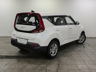 2022 Kia Soul III, белый, 1810000 рублей, вид 3