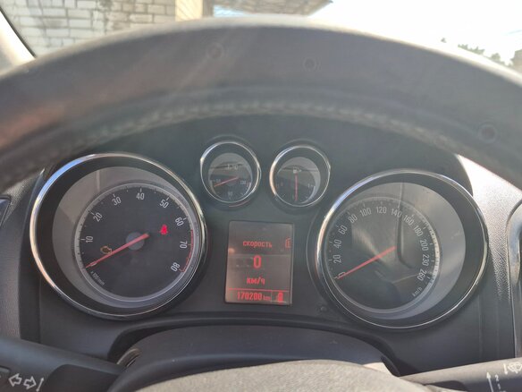 2011 Opel Astra J, чёрный, 650000 рублей - вид 10