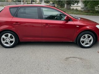 2008 Kia Ceed I, красный, 780000 рублей, вид 2