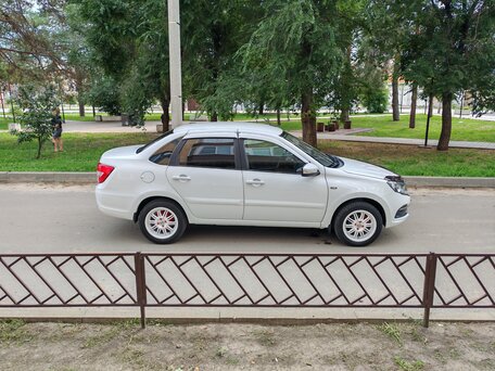 2019 Lada (ВАЗ) Granta I Рестайлинг, белый, 640000 рублей, вид 4