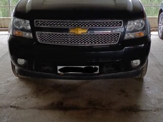 2012 Chevrolet Tahoe 6AT III, чёрный, 4000000 рублей, вид 2