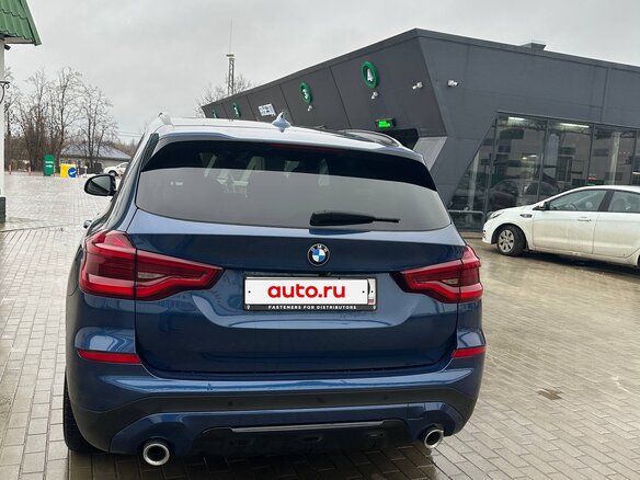 2018 BMW X3 20d xDrive III (G01), синий, 3800000 рублей - вид 3