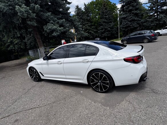 2018 BMW 5 серии 530i VII (G30/G31/G38), белый, 3390000 рублей - вид 10