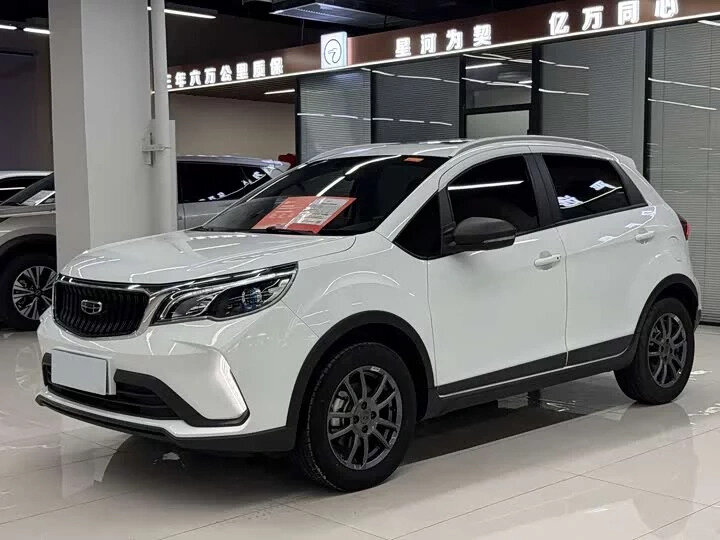 Открыть фотографии: Geely Vision X3 Pro