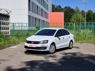 2018 Volkswagen Polo V Рестайлинг, белый, 900000 рублей, вид 2
