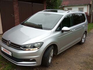 2018 Volkswagen Touran II, серебристый, 1795000 рублей, вид 1