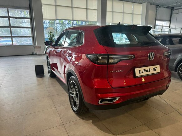 2025 Changan UNI-S I, красный, 3179900 рублей - вид 1