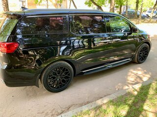 2020 Kia Carnival III, чёрный, 3600000 рублей, вид 3