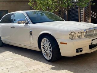 2008 Jaguar XJ III (X350/X358), белый, 4000000 рублей, вид 2