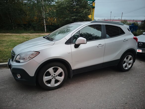 2013 Opel Mokka I, серебристый, 950000 рублей