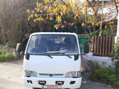 2004 Kia K-Series, белый, 1200000 рублей, вид 3