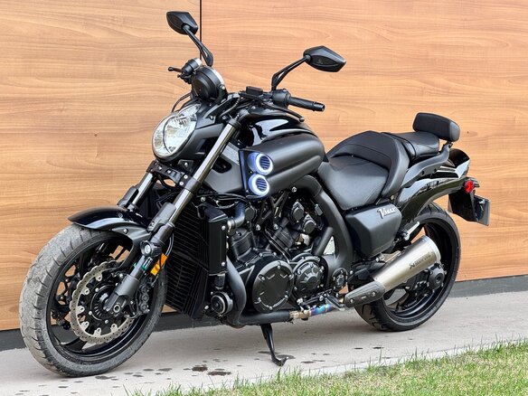 2020 Yamaha VMAX 1700, чёрный, 1950000 рублей - вид 8