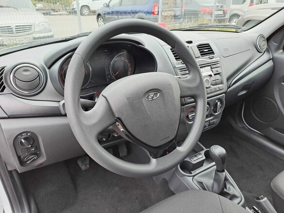 2026 Lada (ВАЗ) Granta Cross I Рестайлинг, белый, 1247900 рублей - вид 11