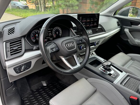 2021 Audi Q5 45 TFSI II (FY) Рестайлинг, белый - вид 16