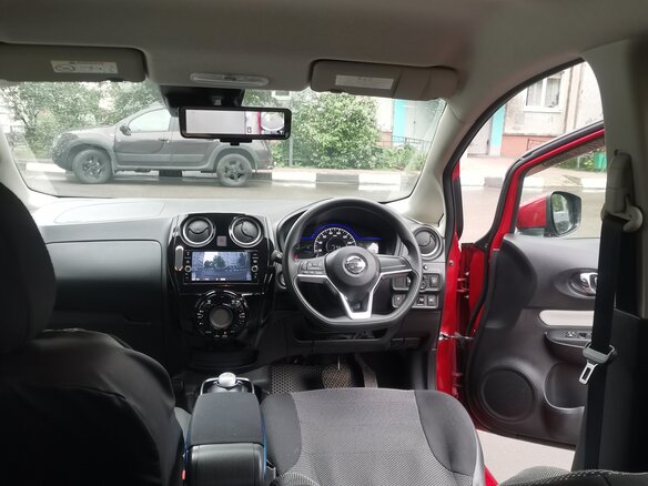 2018 Nissan Note e-Power II Рестайлинг, красный, 1620000 рублей - вид 31