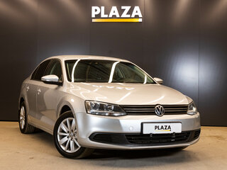 2014 Volkswagen Jetta VI, серебристый, 950000 рублей, вид 2