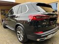 2019 BMW X5 30d IV (G05/G18), чёрный, 6295405 рублей - вид 1