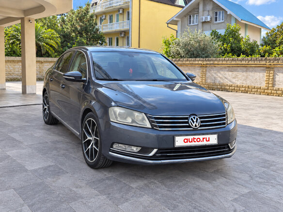 2012 Volkswagen Passat B7, серый, 1099000 рублей - вид 1