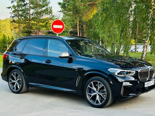 2019 BMW X5 M50d IV (G05/G18), чёрный, 6990000 рублей, вид 4