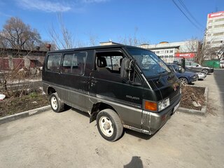 1990 Mitsubishi Delica III, зелёный, 300000 рублей, вид 4