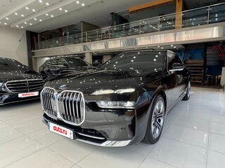2023 BMW 7 серии 740i VII (G70), чёрный, 11700000 рублей, вид 1