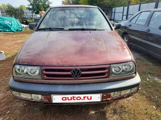 1992 Volkswagen Vento, пурпурный, 260000 рублей, вид 2