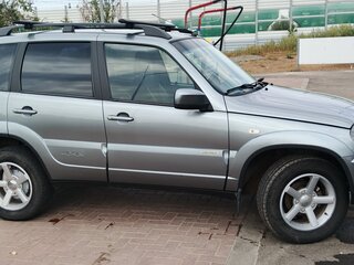 2016 Chevrolet Niva I Рестайлинг, серый, 750000 рублей, вид 2