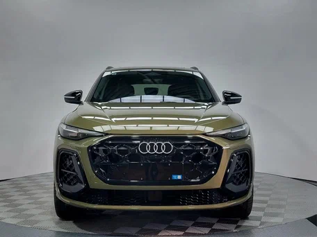2026 Audi Q5 40 TFSI III (GU), зелёный, 6900000 рублей, вид 2