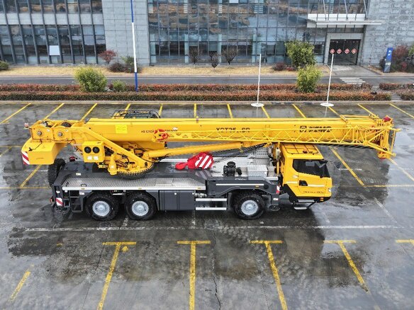 2025 XCMG XCT35, золотистый - вид 4