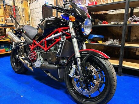 2006 Ducati Monster S4, чёрный, 950000 рублей, вид 2