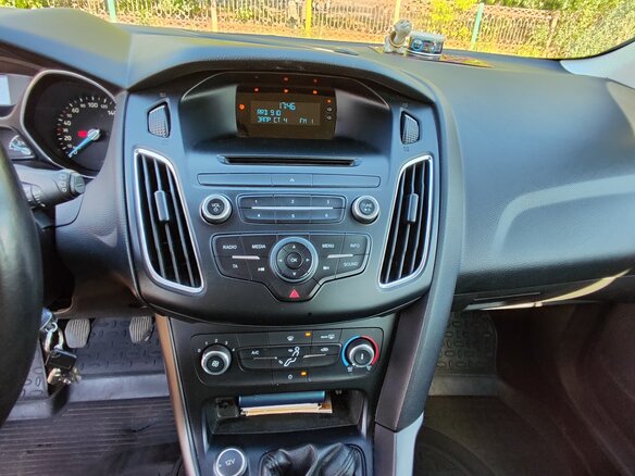 2016 Ford Focus III Рестайлинг, жёлтый, 585000 рублей - вид 14