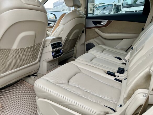 2017 Audi Q7 II (4M), бежевый, 6000000 рублей - вид 15