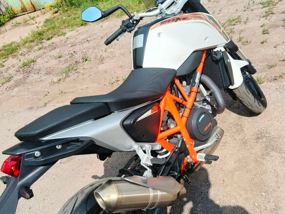 2013 KTM 690 Duke, белый, 475000 рублей - вид 6