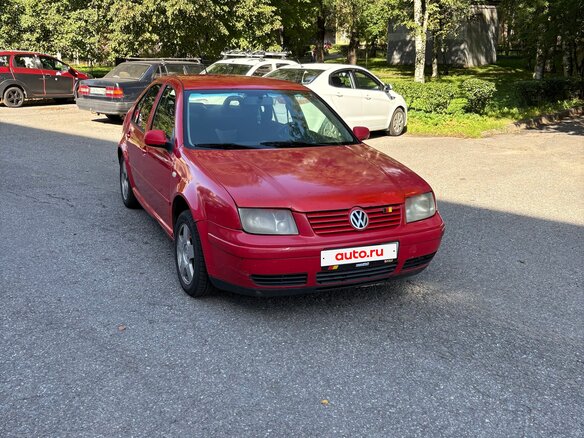 1999 Volkswagen Bora I, красный, 220000 рублей - вид 1