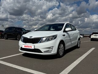 2014 Kia Rio 6-speed III, белый, 1035000 рублей, вид 1