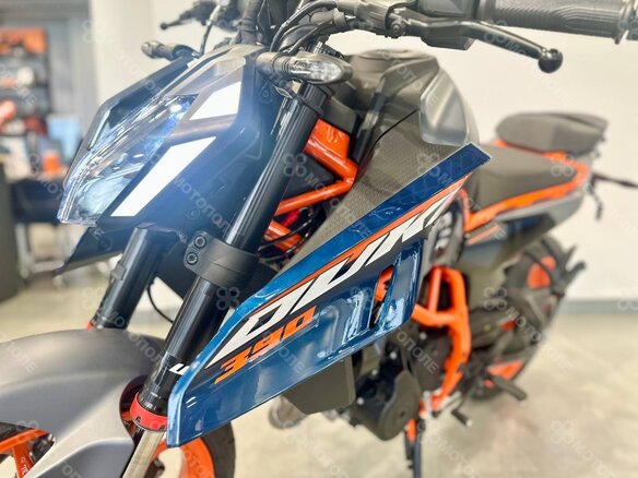 2026 KTM 390 Duke, синий, 699000 рублей - вид 17