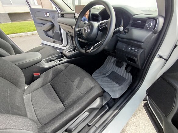 2024 Honda Vezel II, белый, 2710000 рублей - вид 15