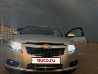 2011 Chevrolet Cruze I, серебристый, 880000 рублей, вид 2