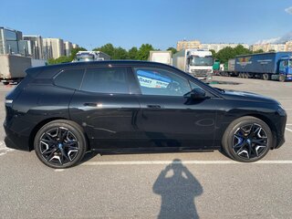 2023 BMW iX M60 I (I20), чёрный, 8800000 рублей, вид 3