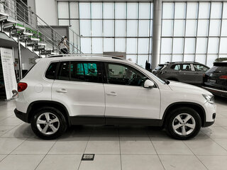 2012 Volkswagen Tiguan I Рестайлинг, белый, 930000 рублей, вид 4